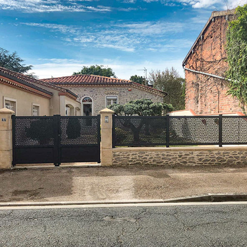 ensemble portail cloture tole