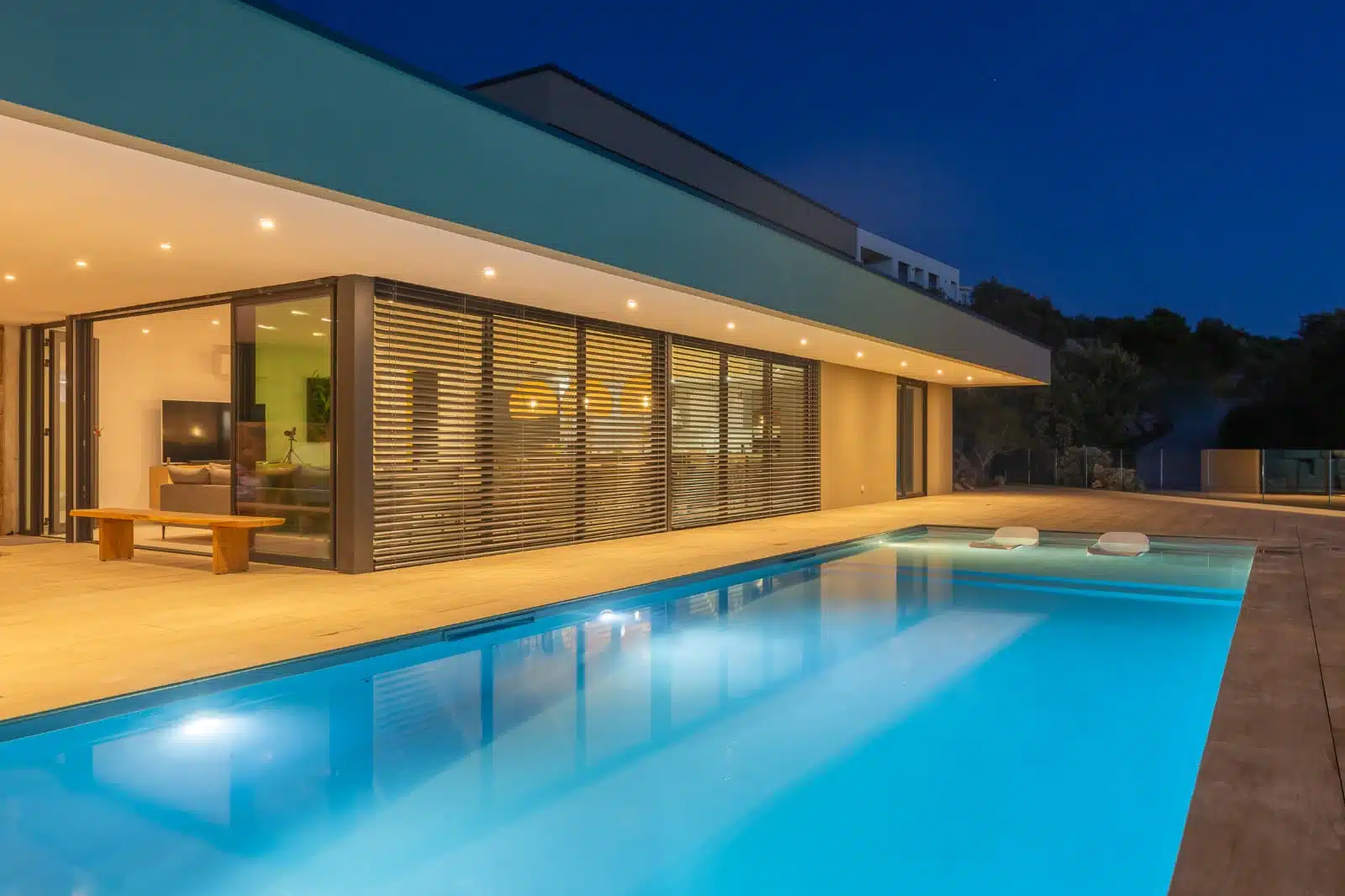 9f903c3d cac3 45a1 85aa 52169e59d0be.jpg