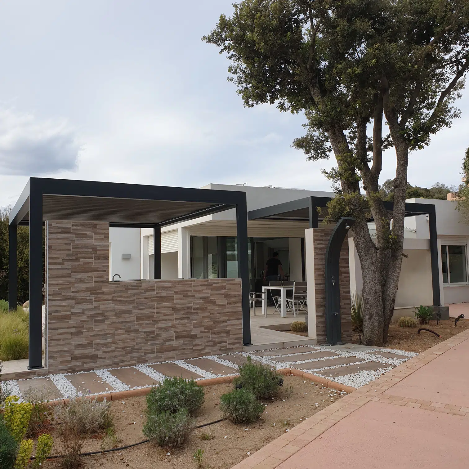 pergolas realisation azhabitat.jpg